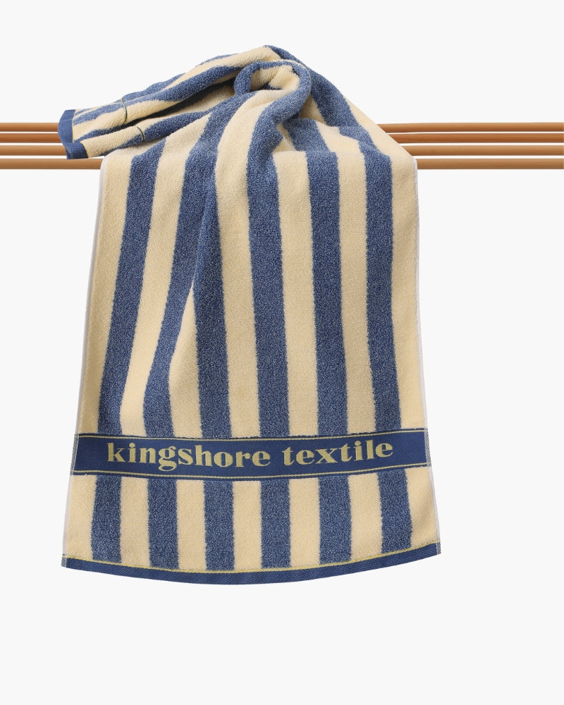 Gestreiftes Coastal Handtuch